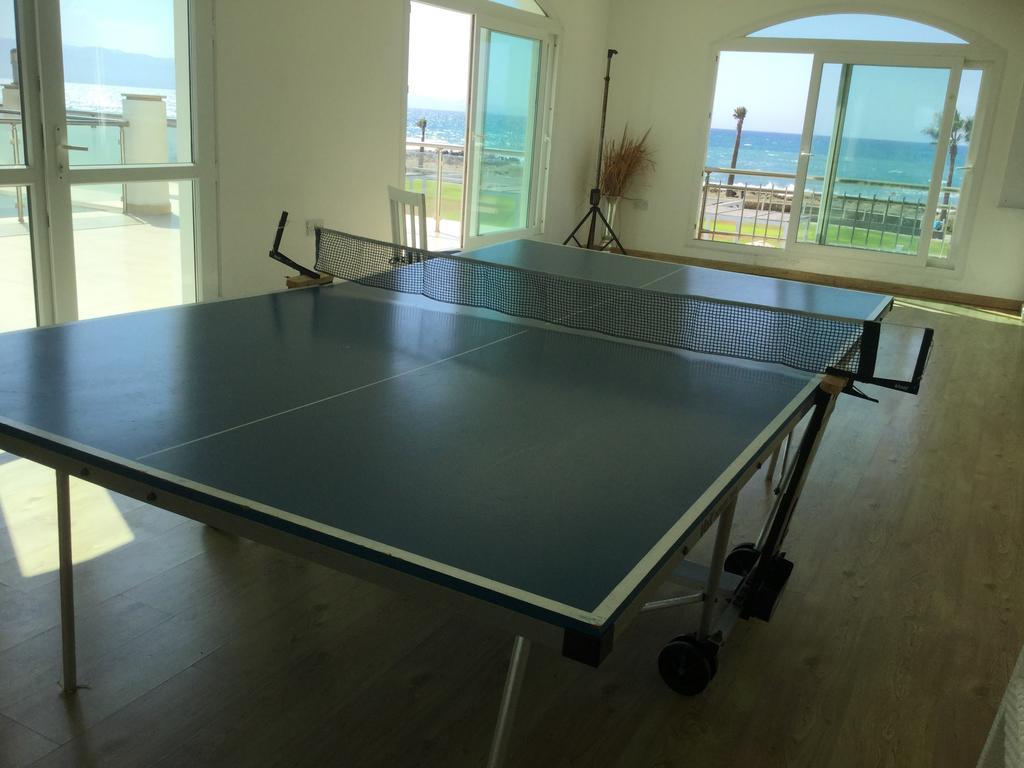 Aphrodite Beachfront Apartment Ghaziveran Luaran gambar