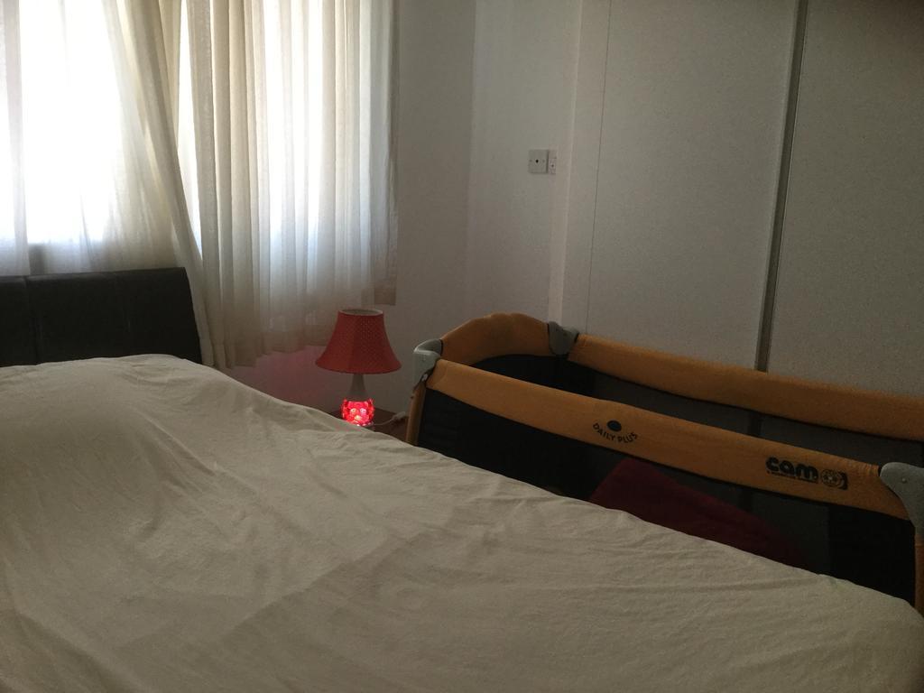 Aphrodite Beachfront Apartment Ghaziveran Luaran gambar