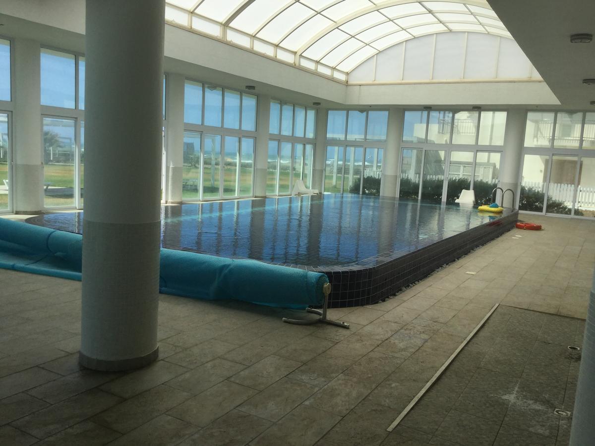 Aphrodite Beachfront Apartment Ghaziveran Luaran gambar