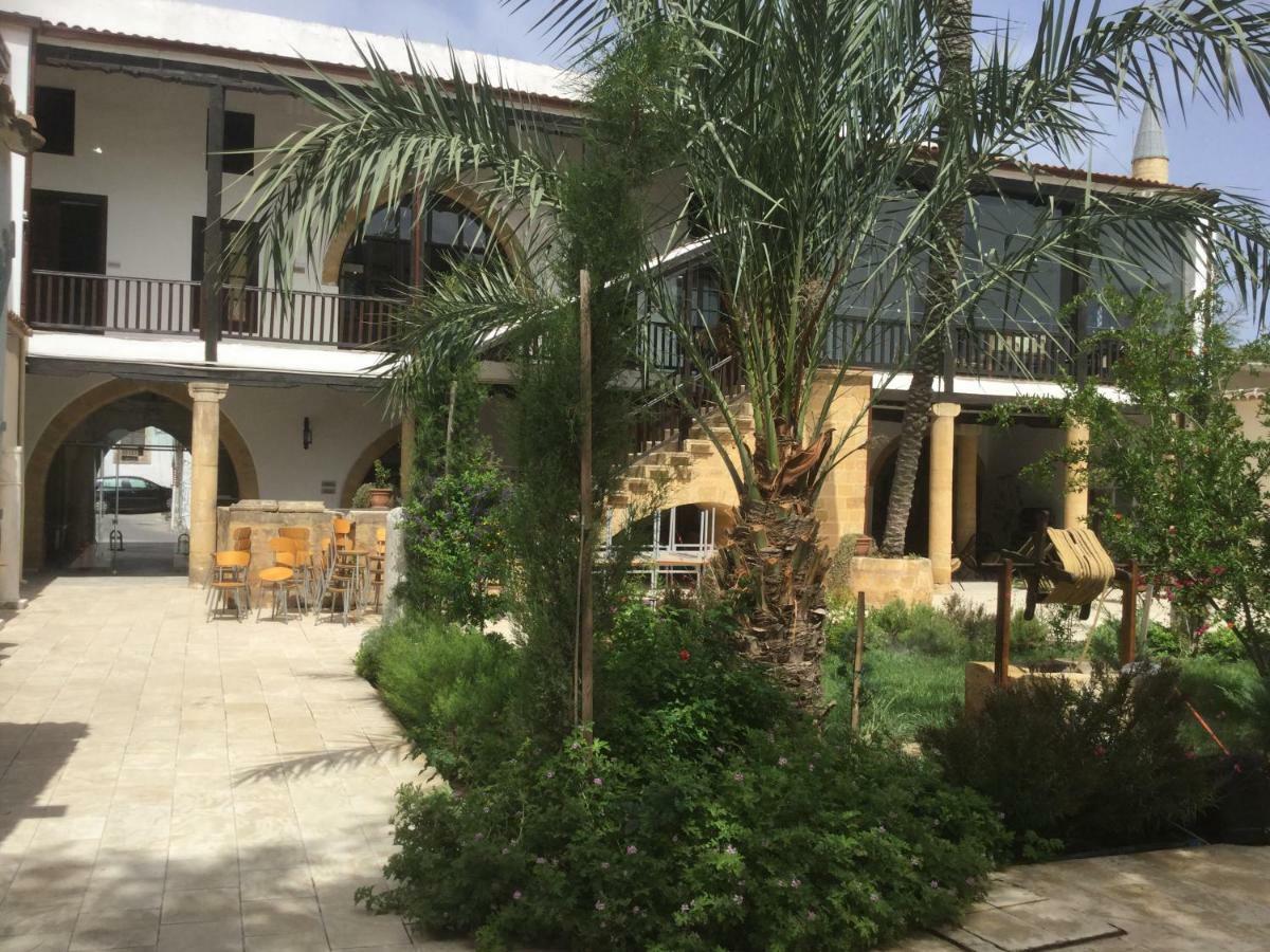 Aphrodite Beachfront Apartment Ghaziveran Luaran gambar